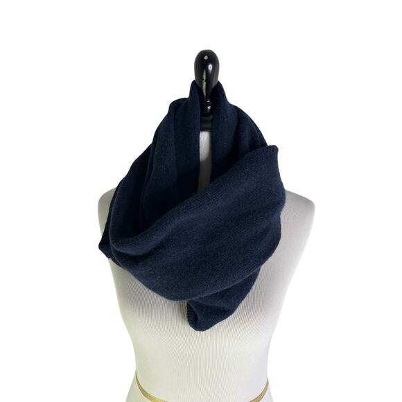 Tabitha Webb Circular Scarf Shawn Womens OS Navy Blue Acrylic Wool - Picture 3 of 6